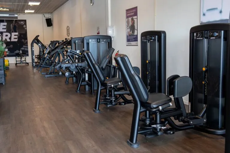 Pro Fit Gym Sportschool Emmen Kracht Apparaten