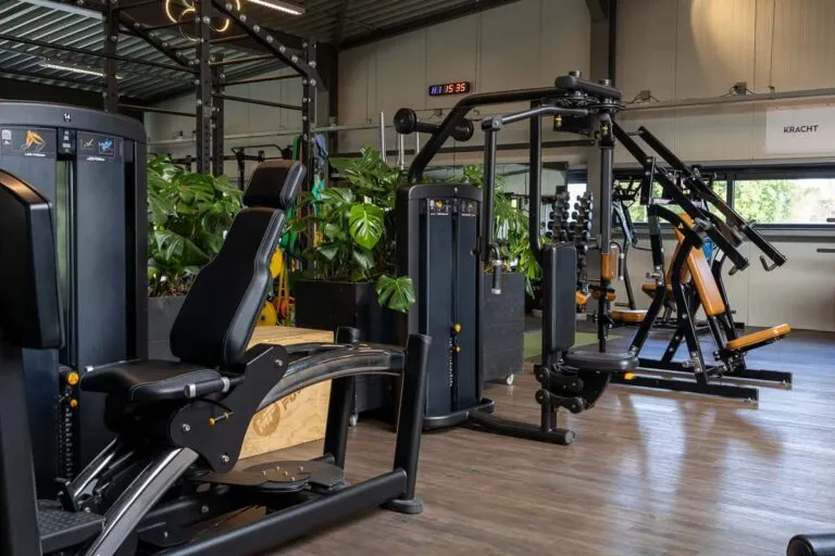 Pro Fit Gym Sportschool Ommen Kracht Apparatuur