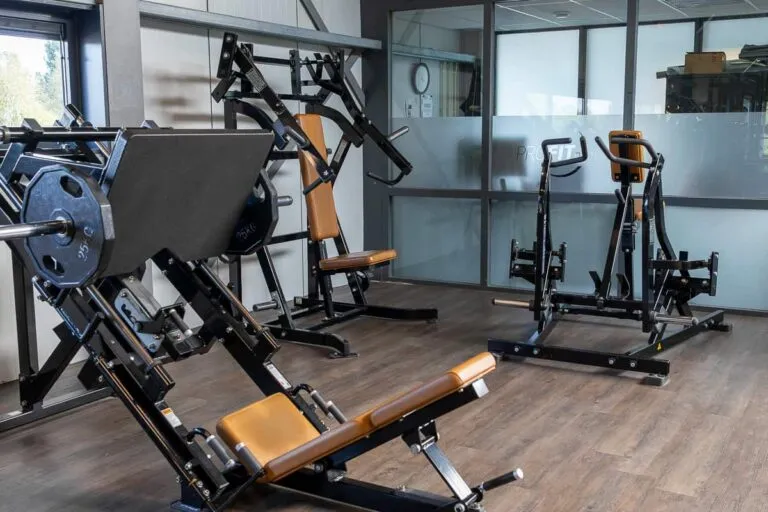 Pro Fit Gym Sportschool Ommen Leg Press En Chest Press