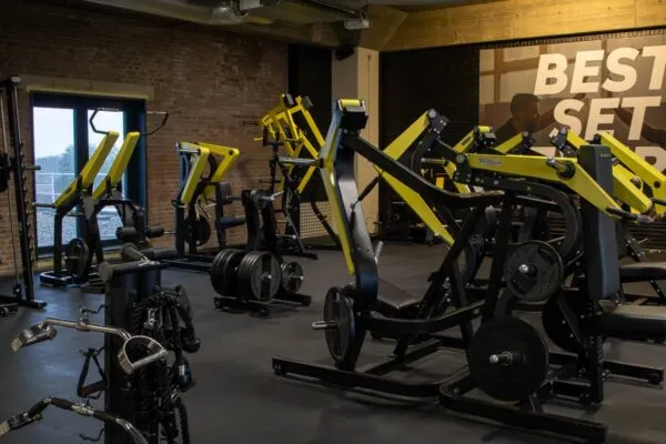 Pro Fit Gym Vlaardingen Strength Machines With Weighted Plates